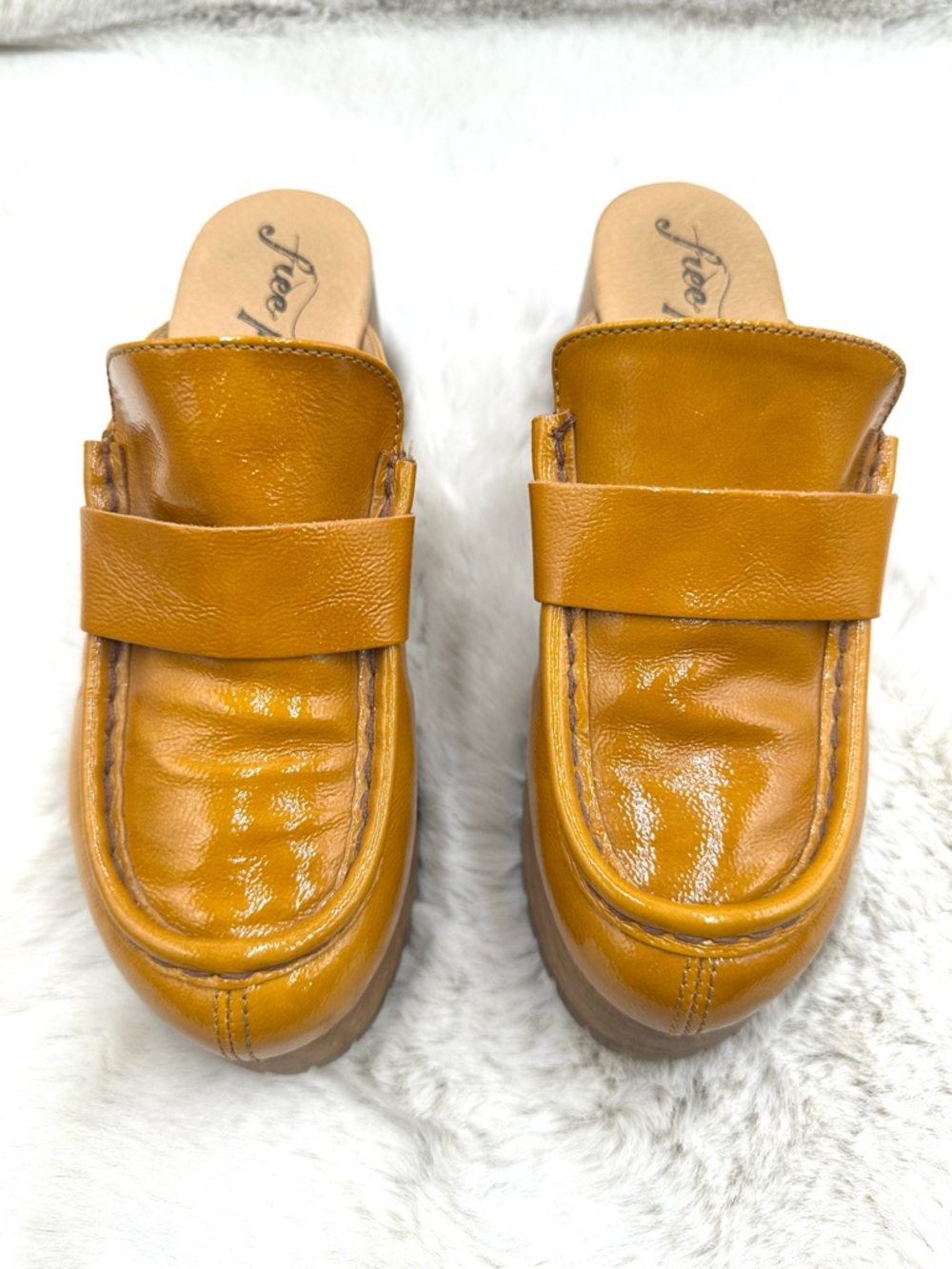 Free People Corbin Loafer Clog 38 size 8 Sedona Mustard/Tan patent leather boho - Picture 8 of 17